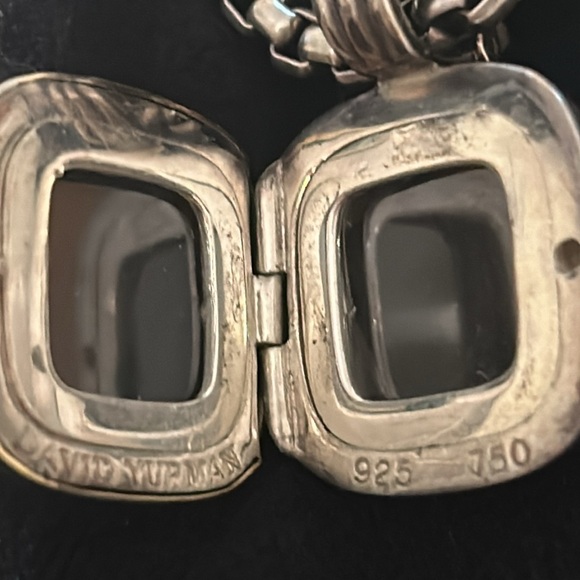 David Yurman sterling silver and 18k gold Cable Locket Pendant - Picture 3 of 3